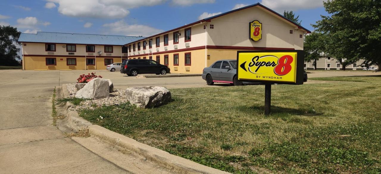 Motel Super 8 By Wyndham Champaign Exterior foto