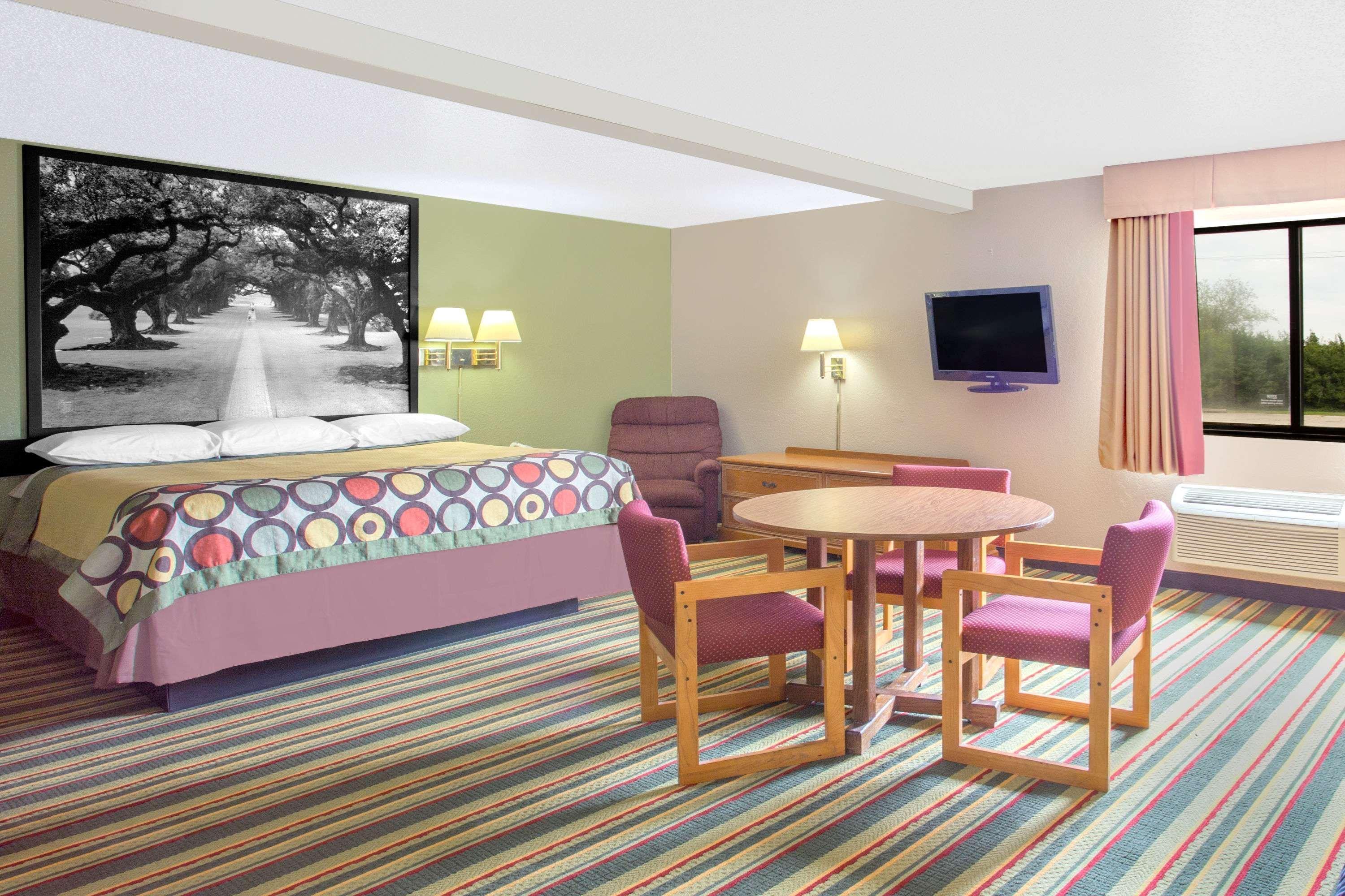 Motel Super 8 By Wyndham Champaign Exterior foto